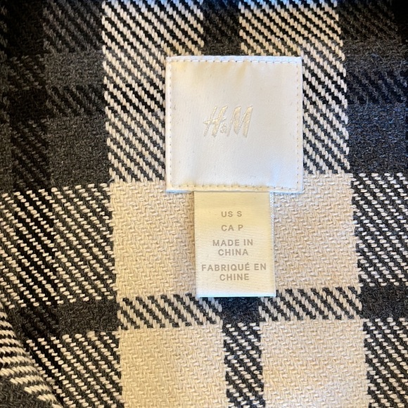 H&M Oversized Womens Shacket - Shirr Jacket - White Black Grey - Small - Picture 3 of 7